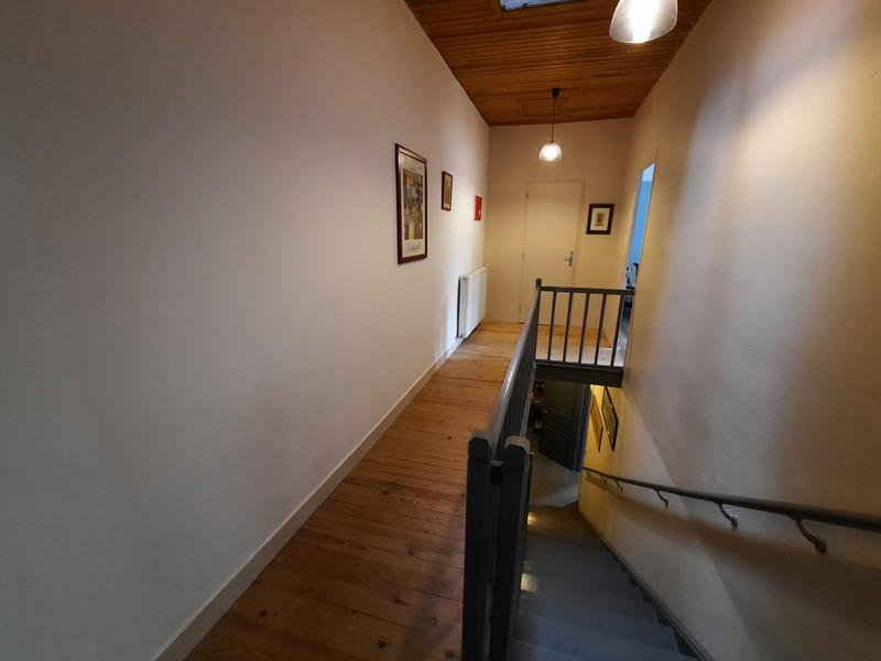 Maison - 237 m² - 6 pièces