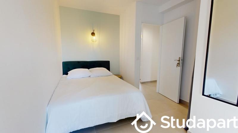 Chambre - 10 m² - 1 pièce