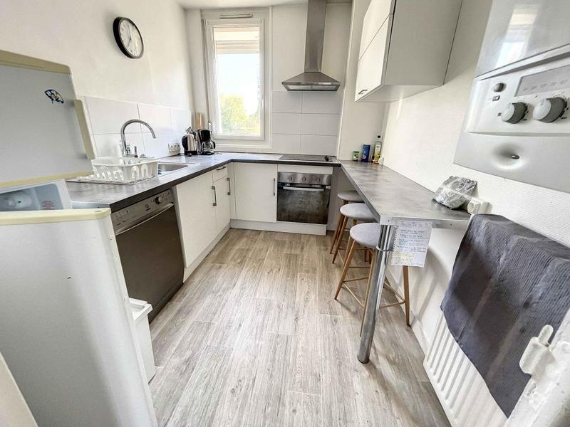 Chambre - 60 m² - 1 pièce