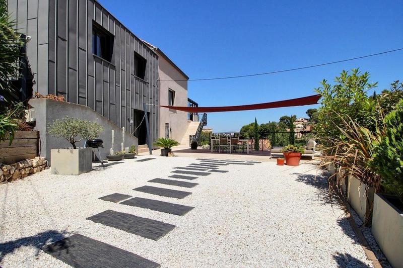 Maison - 172 m² - 6 pièces