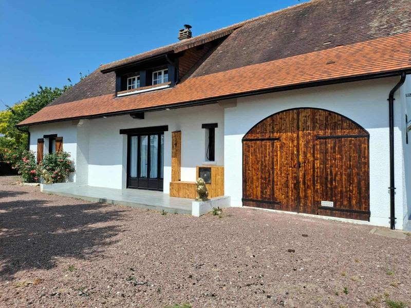 Maison traditionnelle - 194 m² - 9 pièces