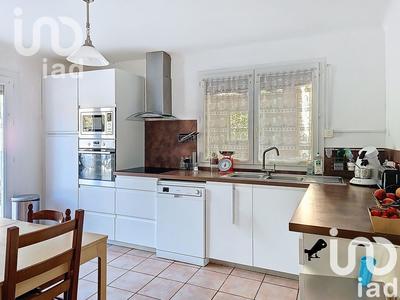 Maison - 196 m² - 7 pièces