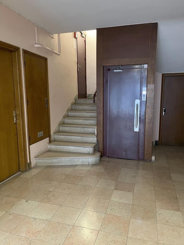 Appartement - 125 m² - 5 pièces