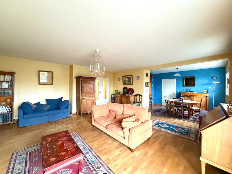 Appartement - 135 m² - 4 pièces