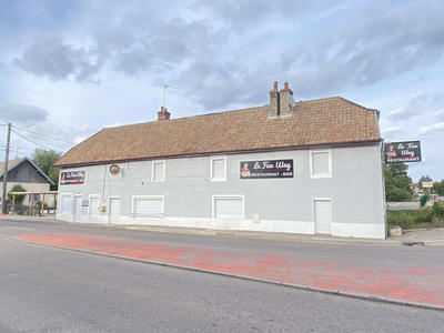 Local commercial - 190 m² - 8 pièces