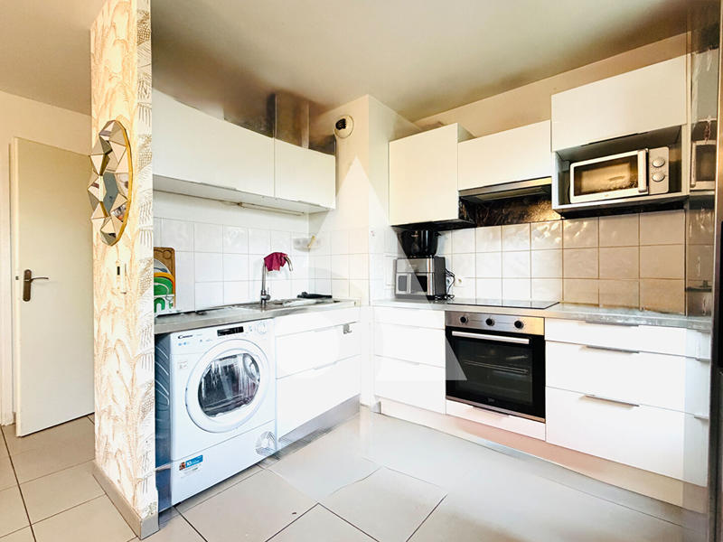 Appartement - 77 m² - 4 pièces