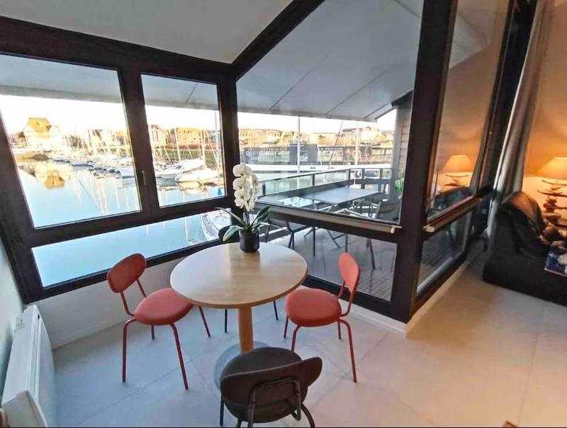 Appartement - 100 m² - 6 pièces