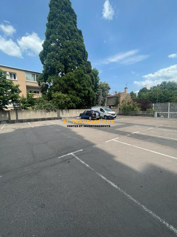 Parking / Garage - 14 m²