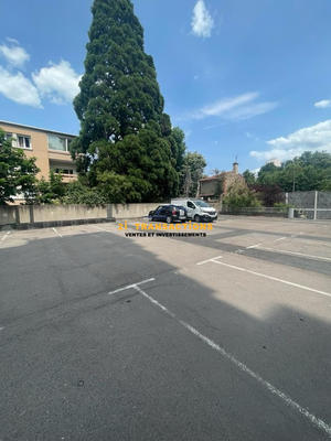 Parking / Garage - 14 m²