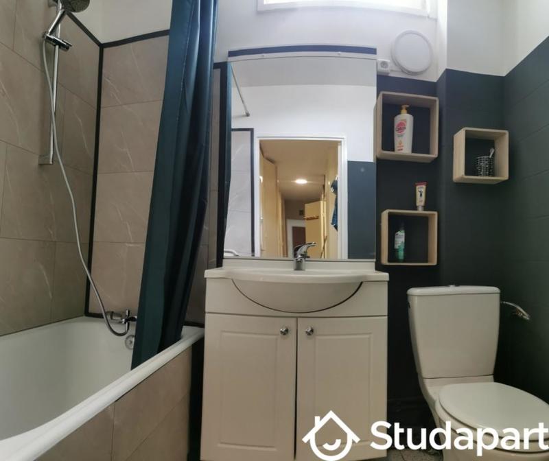 Chambre - 16 m² - 1 pièce