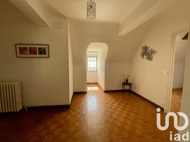 Maison - 186 m² - 6 pièces