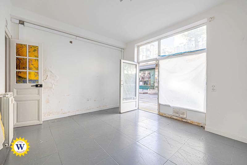 Local commercial - 16 m² - 1 pièce