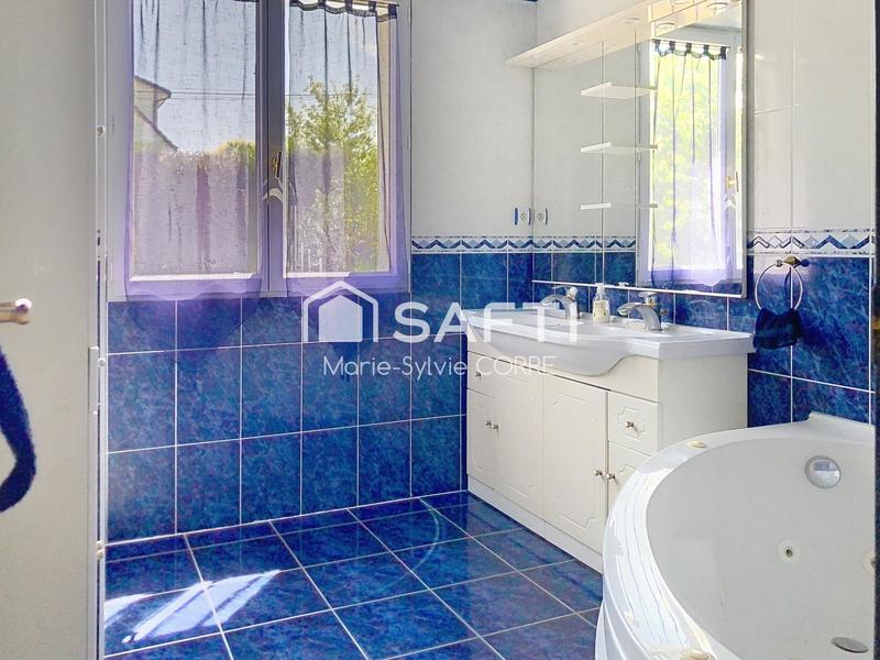 Maison - 190 m² - 8 pièces