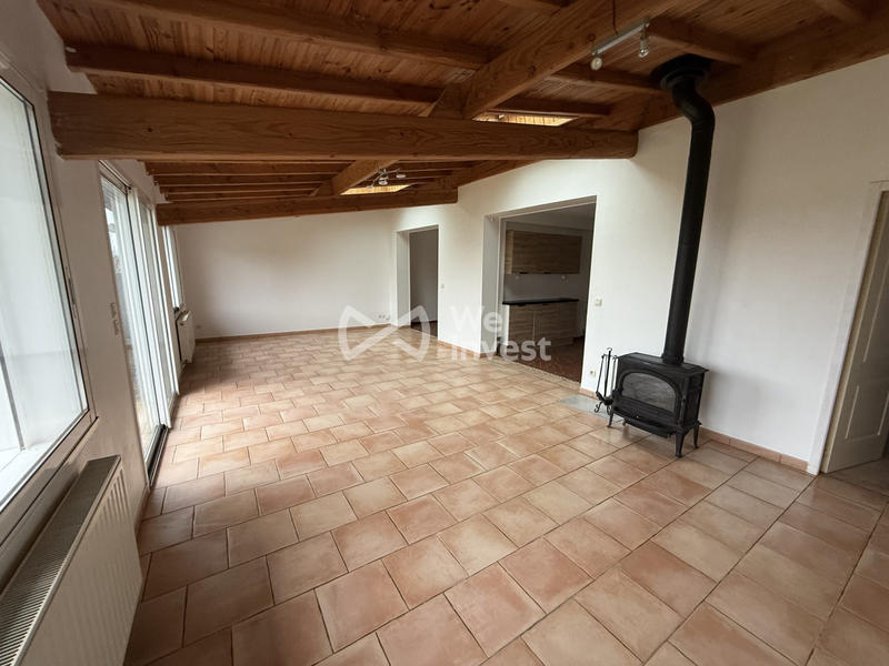 Maison - 148 m² - 8 pièces