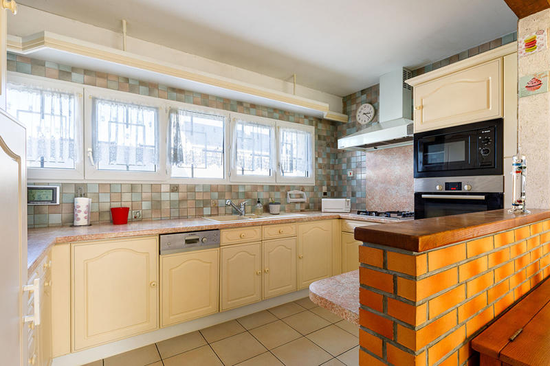 Maison - 158 m² - 6 pièces