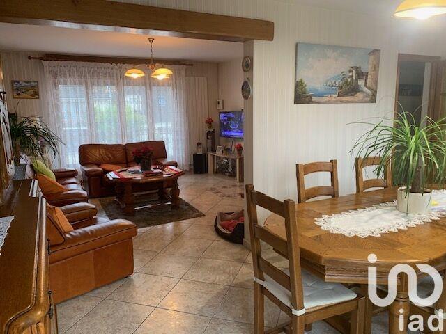 Maison - 177 m² - 7 pièces