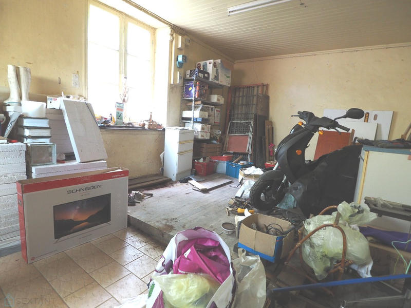 Maison - 248 m² - 8 pièces