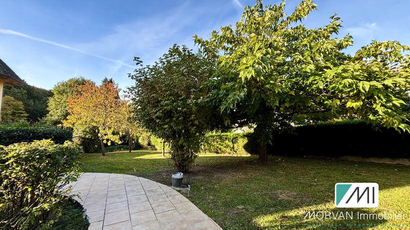 Maison - 223 m² - 7 pièces