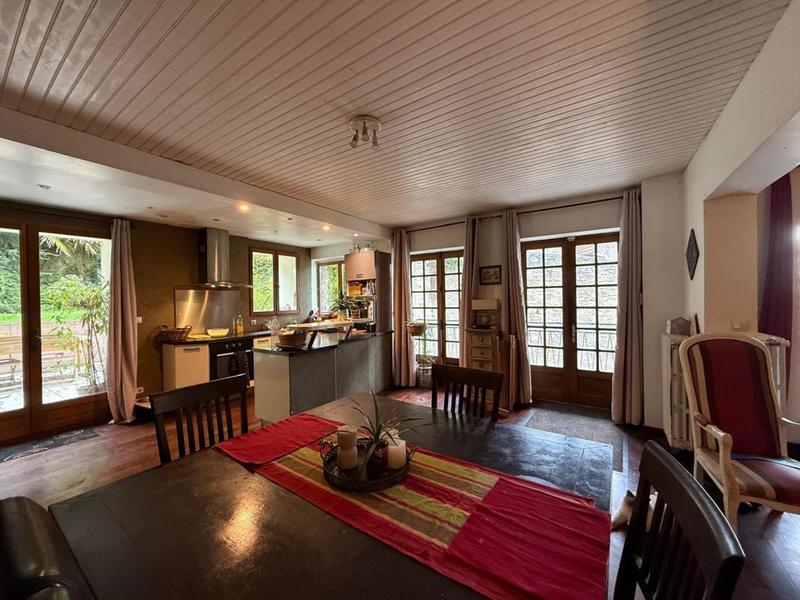 Maison ancienne - 190 m² - 9 pièces