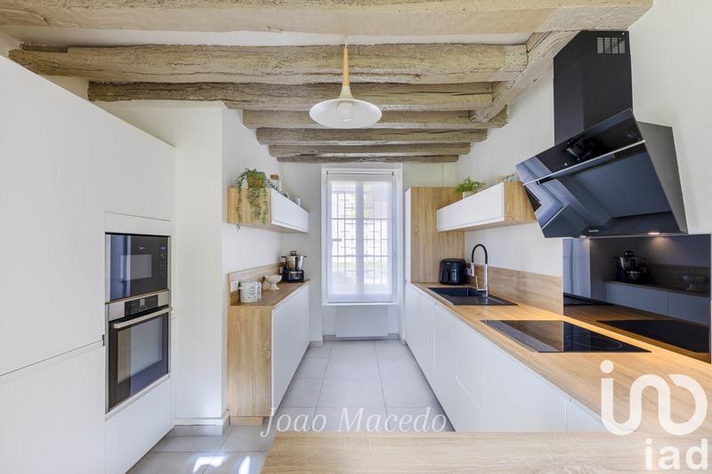 Maison - 240 m² - 6 pièces