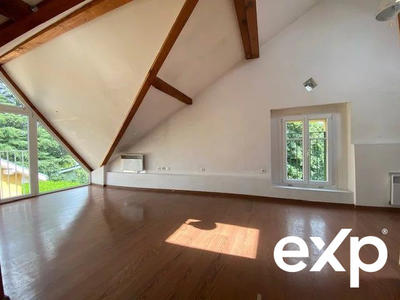 Appartement - 125 m² - 6 pièces