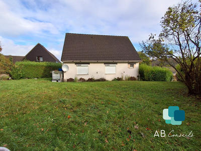 Maison - 95 m² - 5 pièces