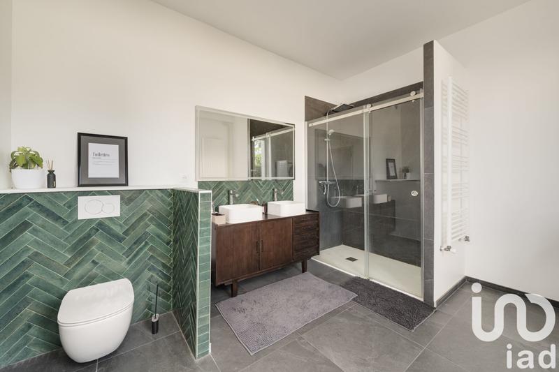 Maison - 209 m² - 7 pièces