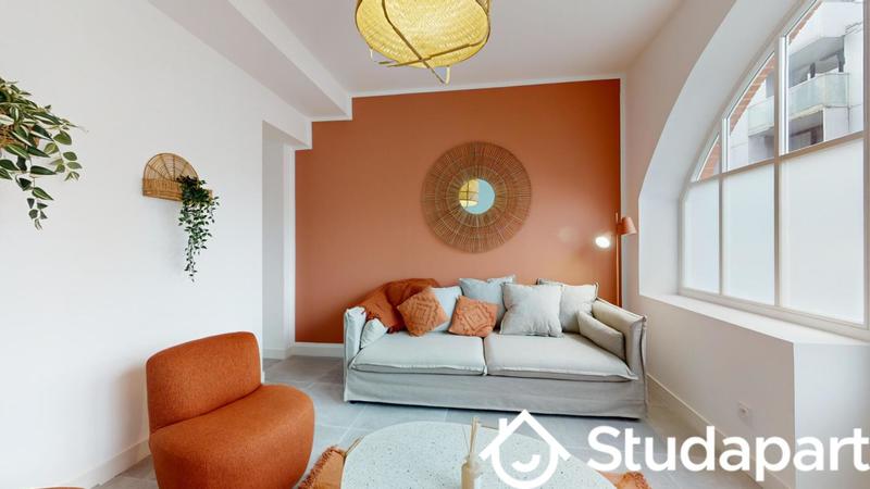 Chambre - 11 m² - 1 pièce