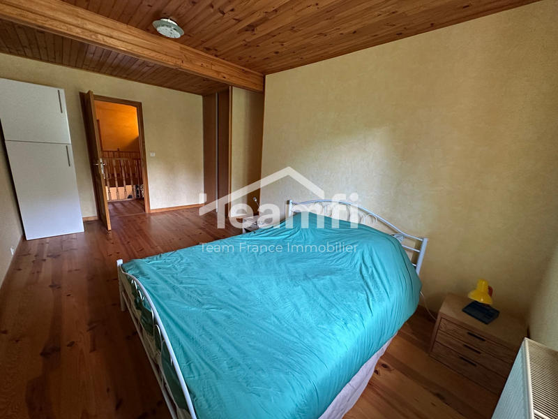 Maison - 259 m² - 10 pièces