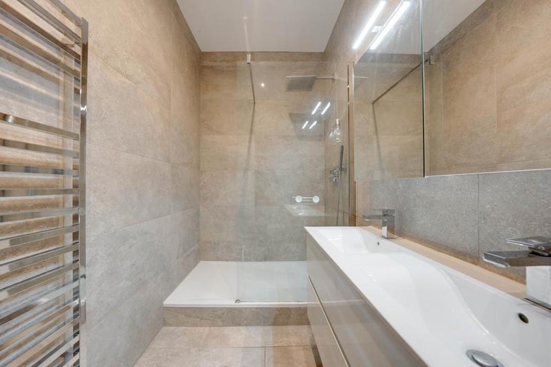 Appartement - 223 m² - 5 pièces