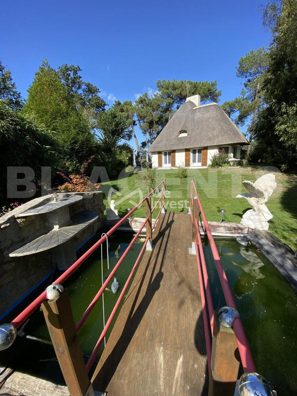 Maison - 203 m² - 7 pièces