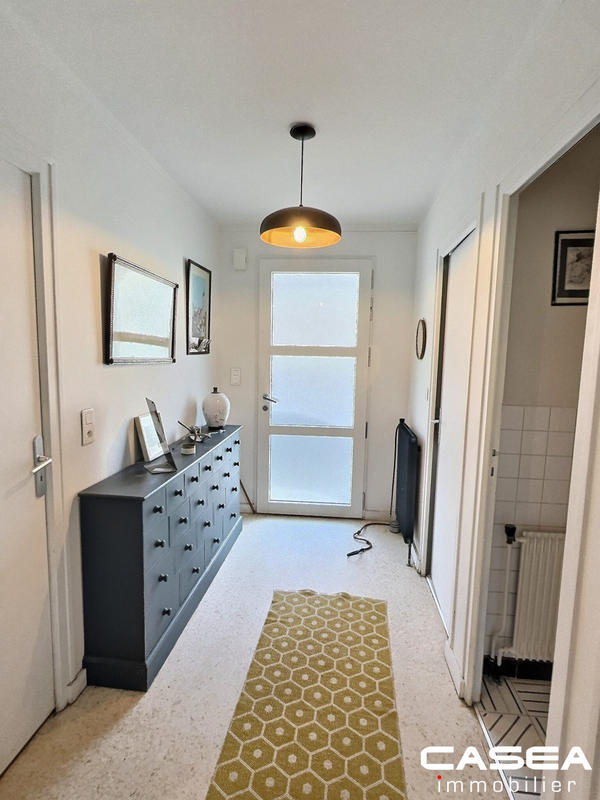 Maison ancienne - 178 m² - 8 pièces