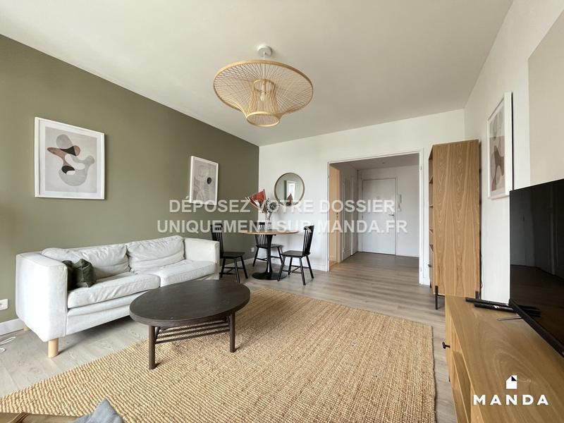 Chambre - 10 m² - 4 pièces