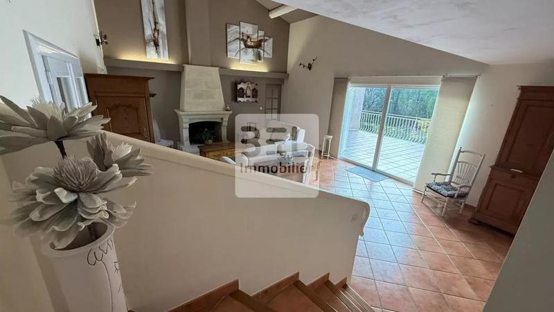 Villa - 172 m² - 6 pièces