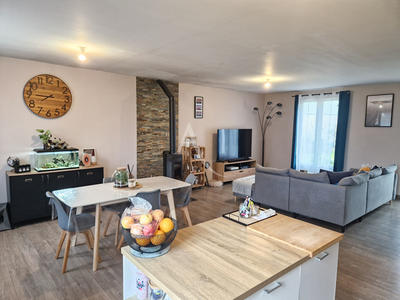 Maison - 89 m² - 5 pièces