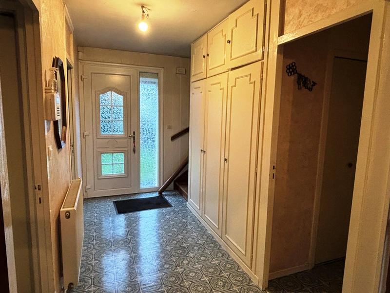 Maison - 597 m² - 5 pièces