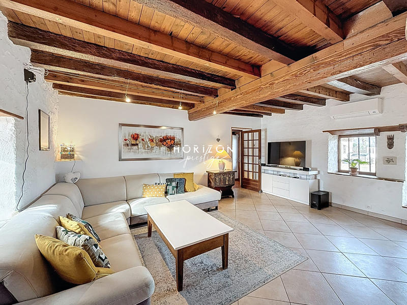 Maison ancienne - 206 m² - 8 pièces