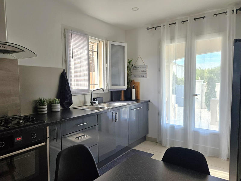 Villa - 90 m² - 5 pièces