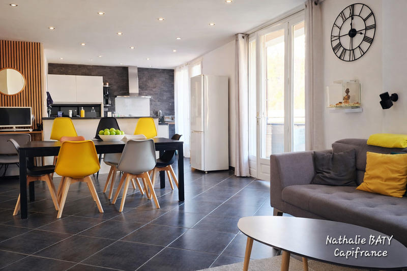 Appartement - 81 m² - 4 pièces