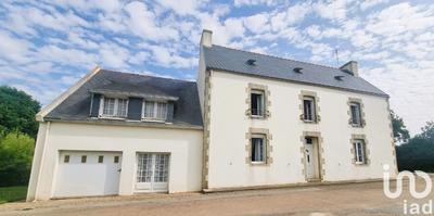 Maison - 243 m² - 10 pièces