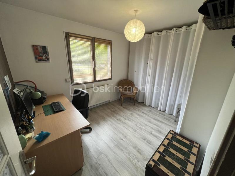 Maison - 185 m² - 8 pièces