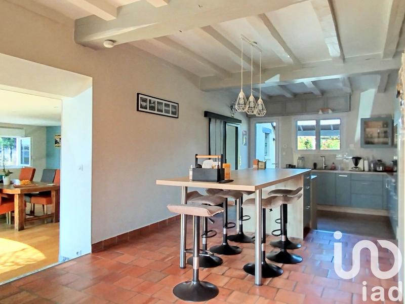 Maison - 223 m² - 8 pièces