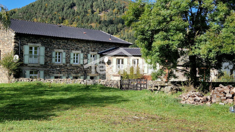 Ferme - 235 m² - 13 pièces