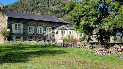 Ferme - 235 m² - 13 pièces