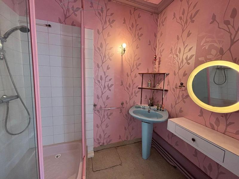 Maison - 332 m² - 12 pièces