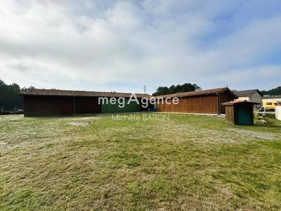 Maison - 245 m² - 2 pièces