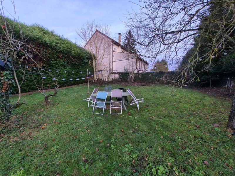 Maison - 96 m² - 5 pièces