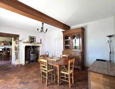 Maison - 170 m² - 7 pièces