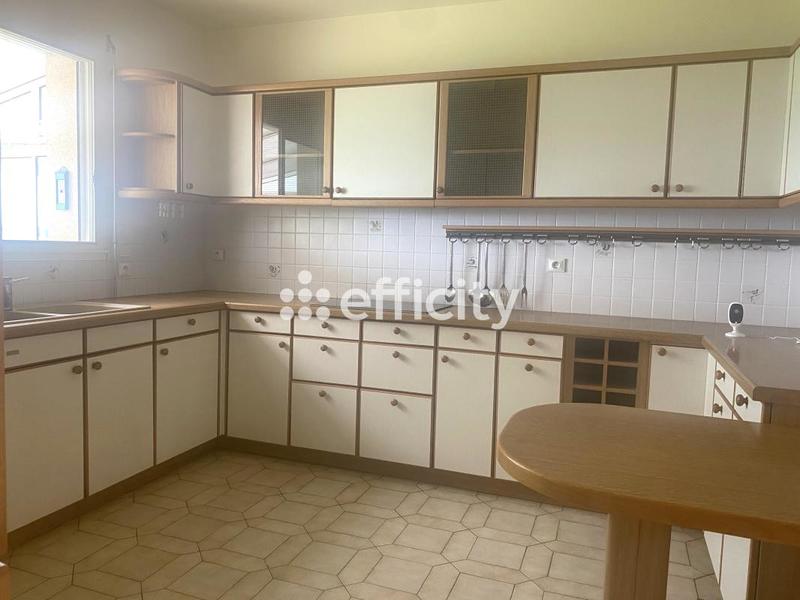 Maison - 130 m² - 6 pièces