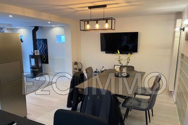 Maison - 95 m² - 4 pièces